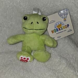 Build A Bear Workshop Green Frog Mini 3.5 inch Plush Ornament BAB 2022 NEW